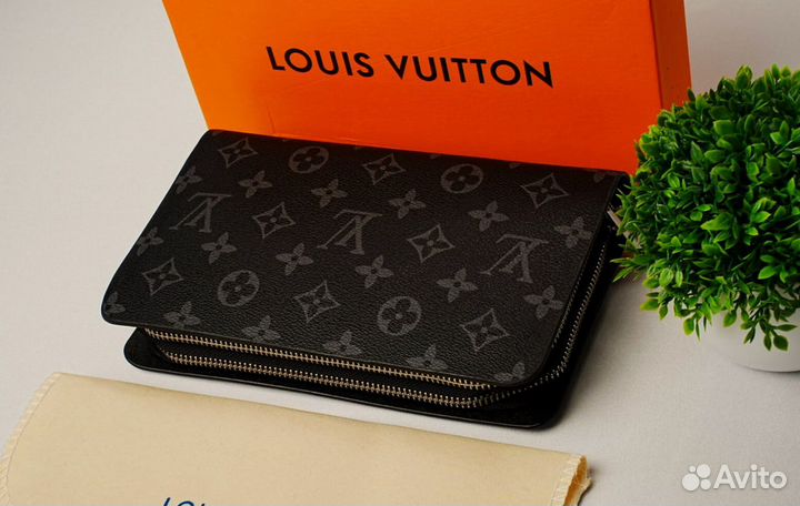 Louis Vuitton Кошелёк Zippy Monogram Eclipse