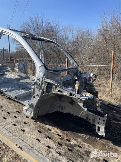 Toyota Rav 4 40 2013- Передняя правая четверть