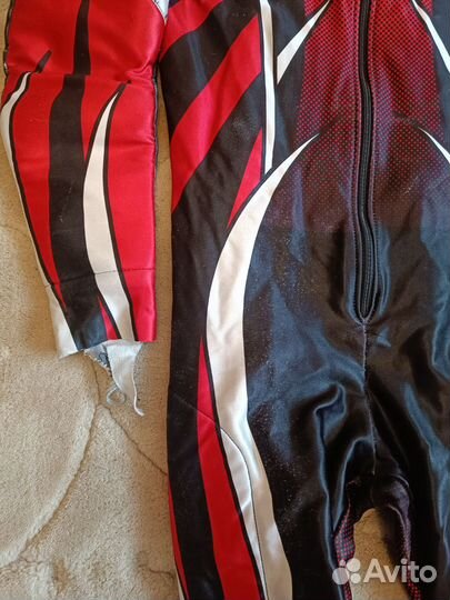 Горнолыжный спусковой комбинезон 158