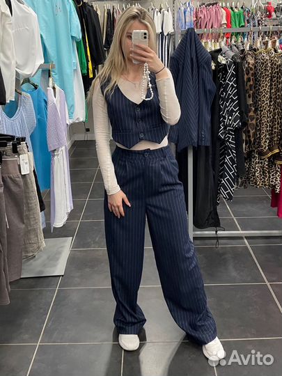 Брючный костюм тройка