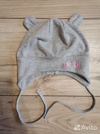 Шапочки для девочки 44-46