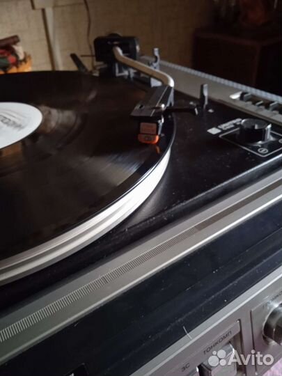 Проигрыватель винила Вега 109