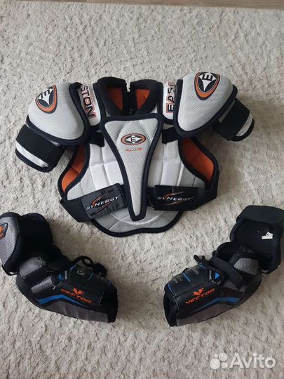 Нагрудник хоккейный