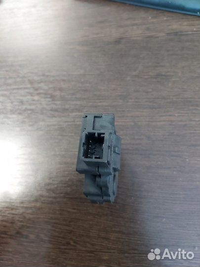 Моторчик заслонки печки Mercedes Gl 500 4Matic 166