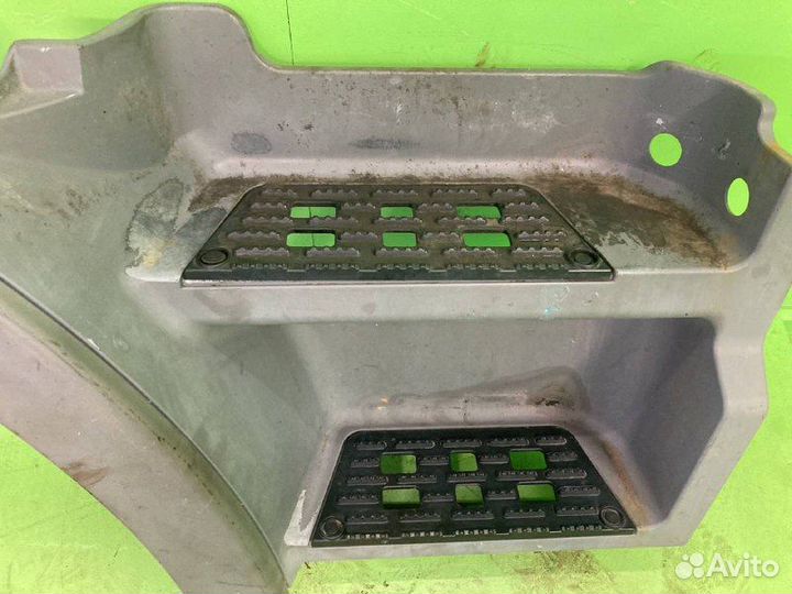 Подножка mercedes-benz actros MP II