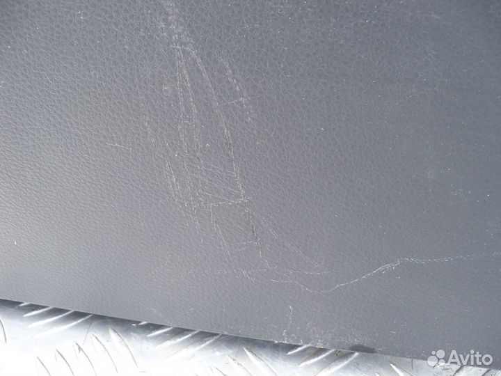 Подлокотник Nissan Teana J31 2007г