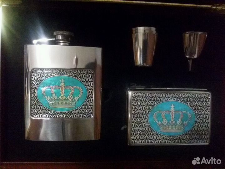 Набор с фляжкой новый