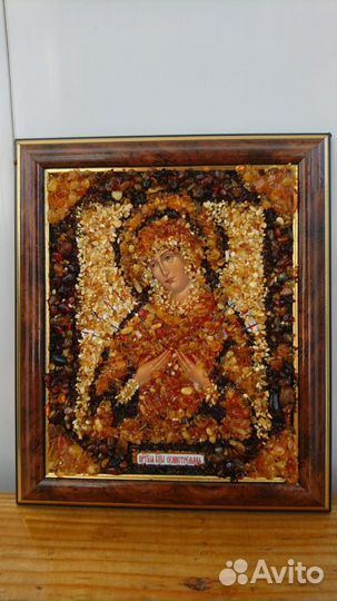 Икона с янтарной крошкой Богоматерь Семистрельная