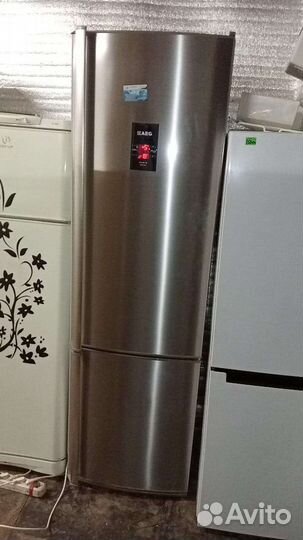 Холодильник бу AEG