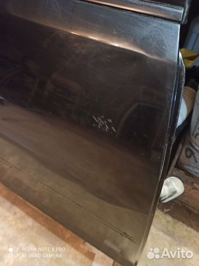 Задняя правая дверь