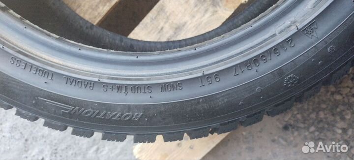 Kumho I'Zen KW22 215/50 R17 95T