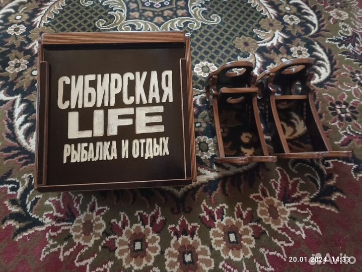 Столик для лодки, держатель для спиннинга