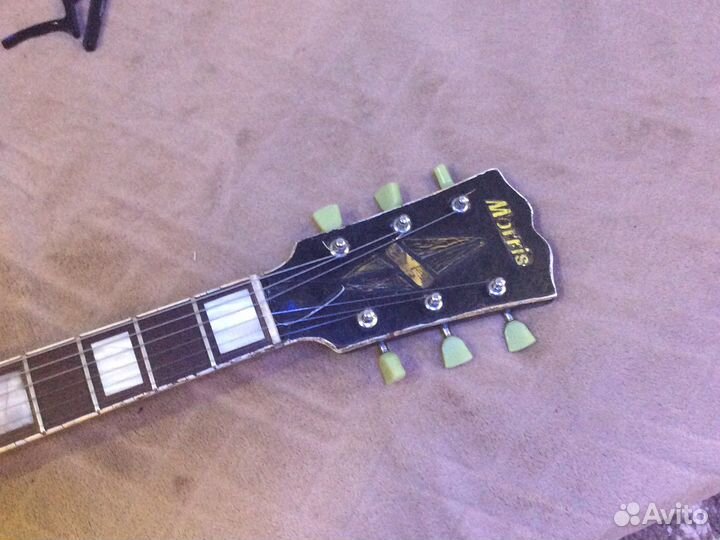 Полуакустическая гитара