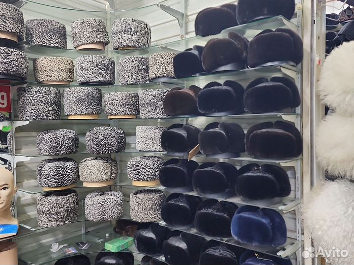 Каракулевая шапка