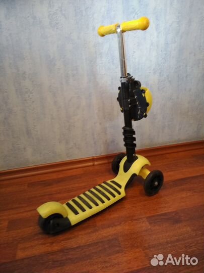 Самокат детский трехколесный