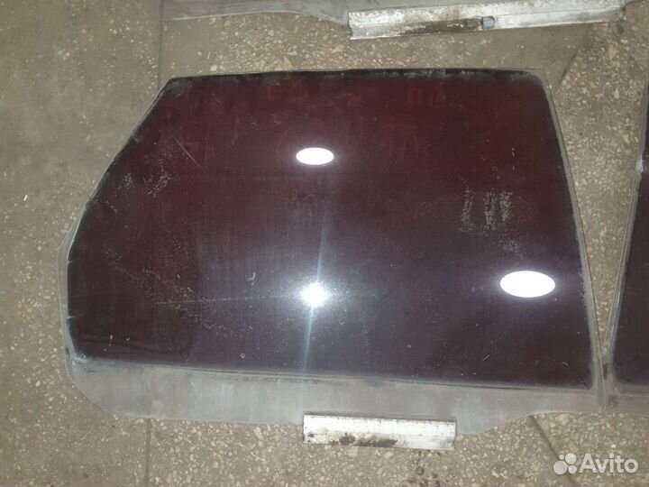 Стекло двери задней Опель Вектра А седан