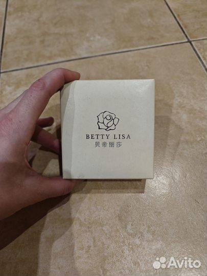 Браслет betty lisa новый в подарочной упаковке