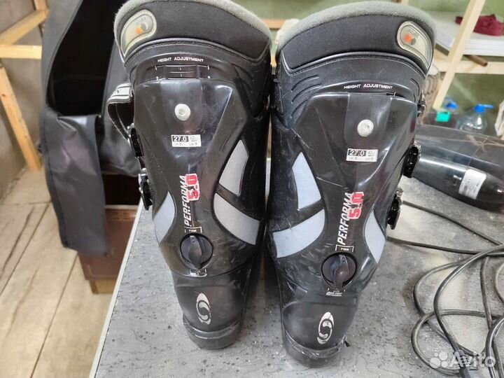 Горнолыжные ботинки Salomon 27.0