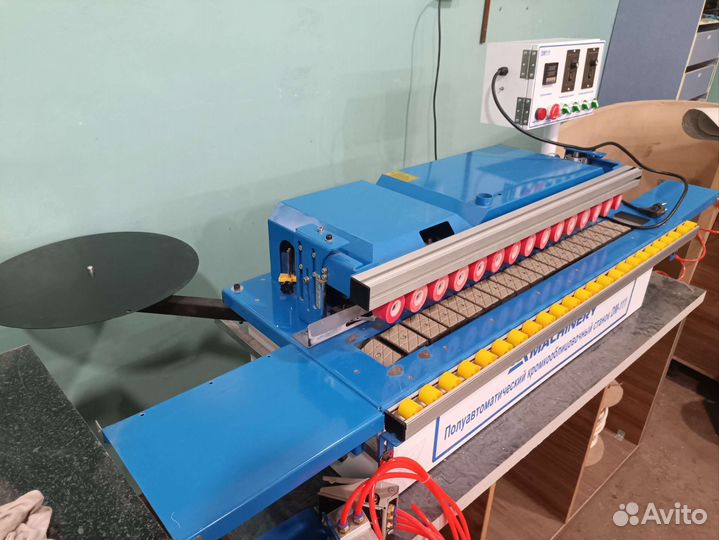 Кромкооблицовочный станок DM-111