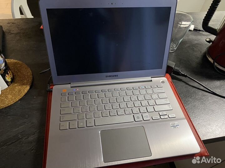 Ноутбук Samsung 730u