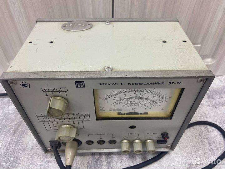 Прибор. Вольтметр универсальный. В-7-26. СССР
