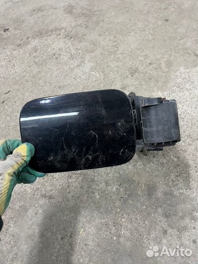 Крышка лючок бензобака мерс w221 в сборе