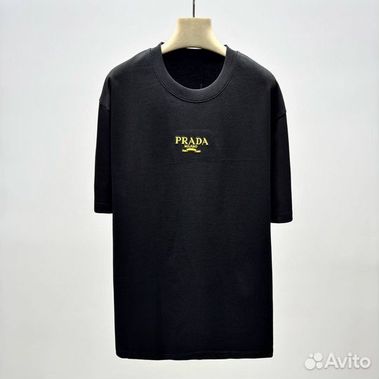 Футболка Prada