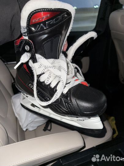 Коньки хоккейные 42 размер