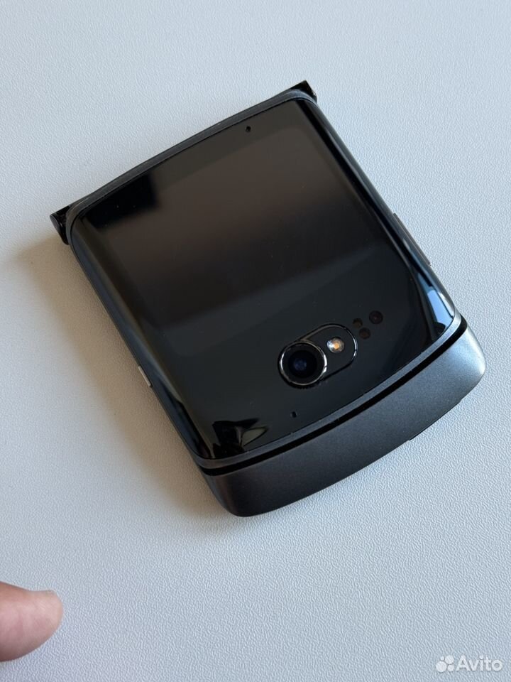 MOTOROLA Razr 5G, 8/256 ГБ