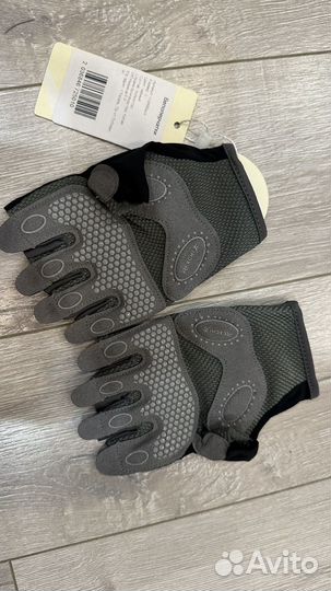 Велосипедные перчатки