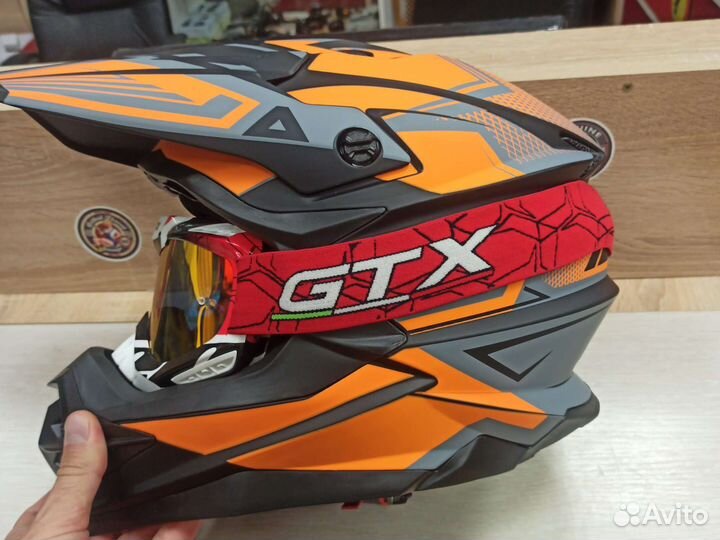 Мотошлем кроссовый с очками