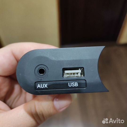 Блок USB-AUX на kia rio 3, 2016г