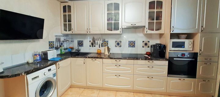 3-к. квартира, 81,6 м², 11/17 эт.