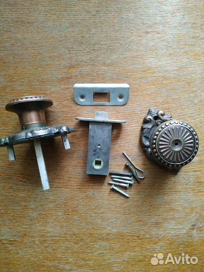 Защелка дверная врезная (бронза)