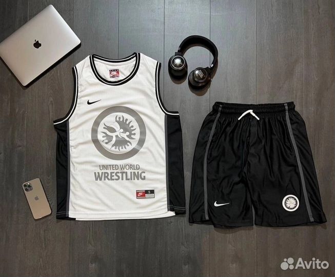 Баскетбольные комплекты