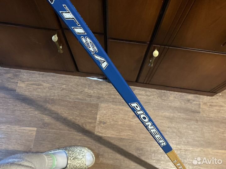 Клюшка хоккейная