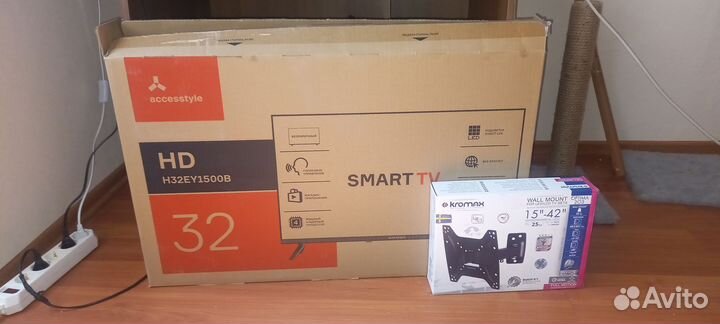 Телевизор SMART tv 32 бу