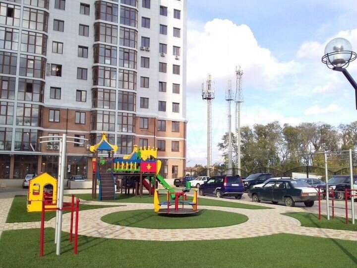 2-к. квартира, 52 м², 4/15 эт.