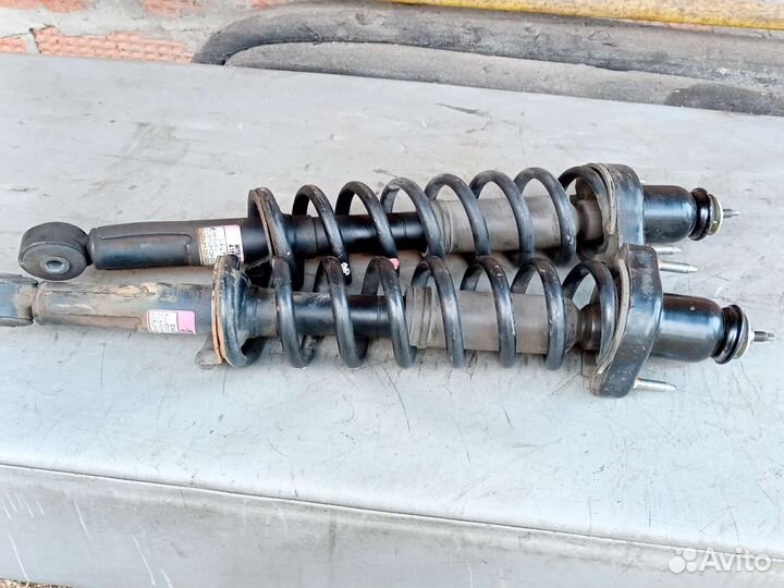 Стойки задние Mitsubishi Outlander XL