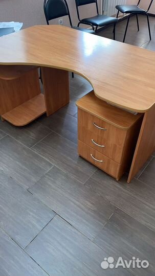 Компьютерный стол угловой с тумбой