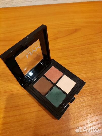 Тени для век