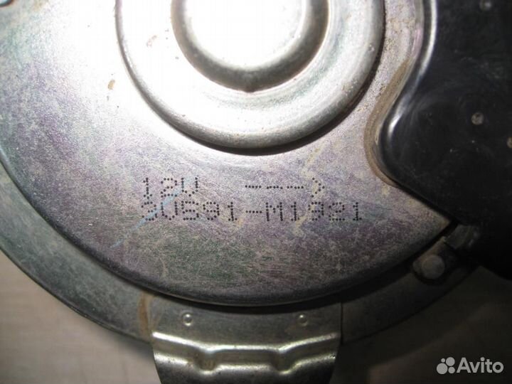 Мотор вентилятора охлаждения Citroen C-Crosser 20