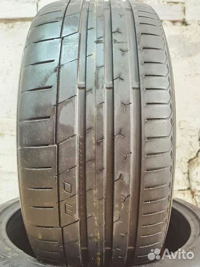 Continental ExtremeContact DW 235/40 R19 96Y