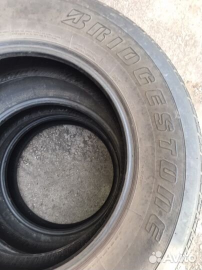 Bridgestone Dueler H/T 245/65 R17