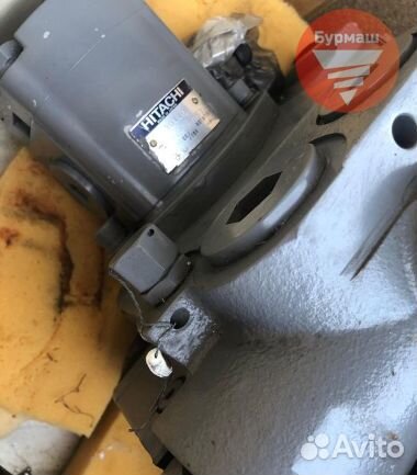 Гидравлический насос погрузчика Hitachi ZW310