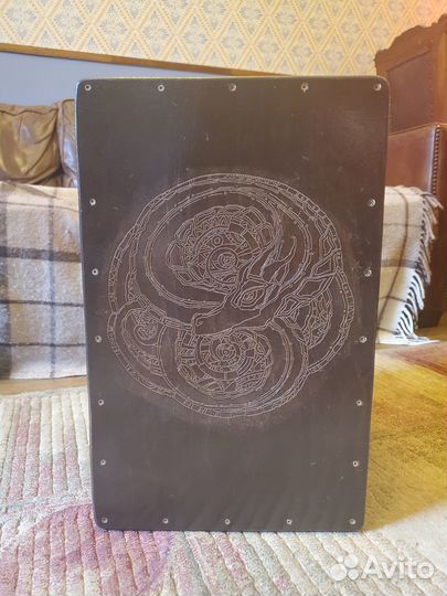 Кахон с Уроборосом