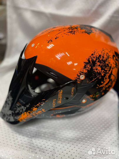 Новый мотоциклетный шлем, размер 60
