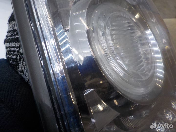 Фонарь задний правый внутренний Nissan Patrol (Y62