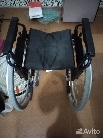 Инвалидная коляска новая