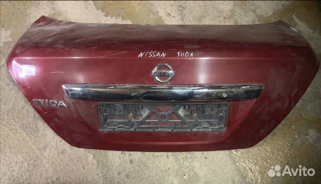 Крышка багажника H4300EM1MA Nissan Tiida